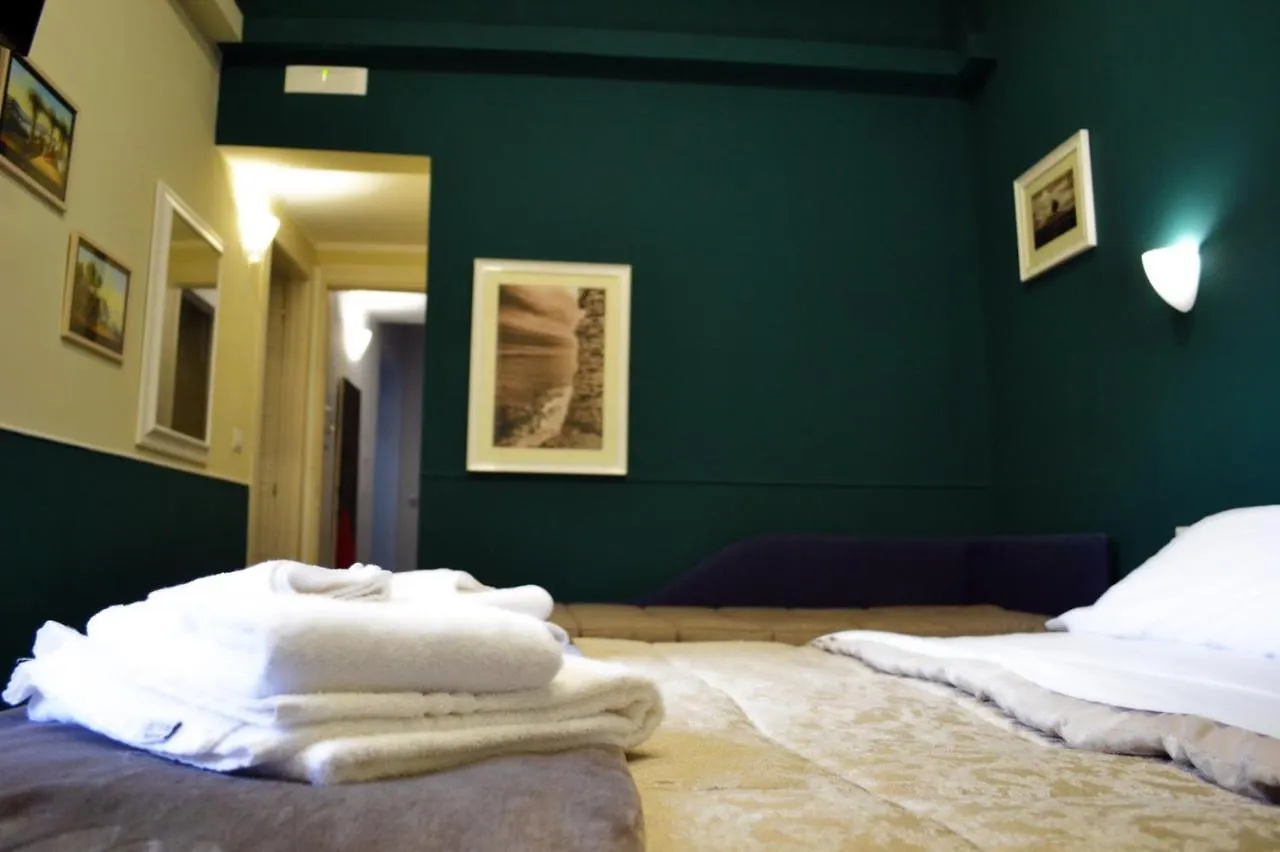 Bed and Breakfast Il Viaggio Di Dante Historical Center Nápoles 0*,  Italia
